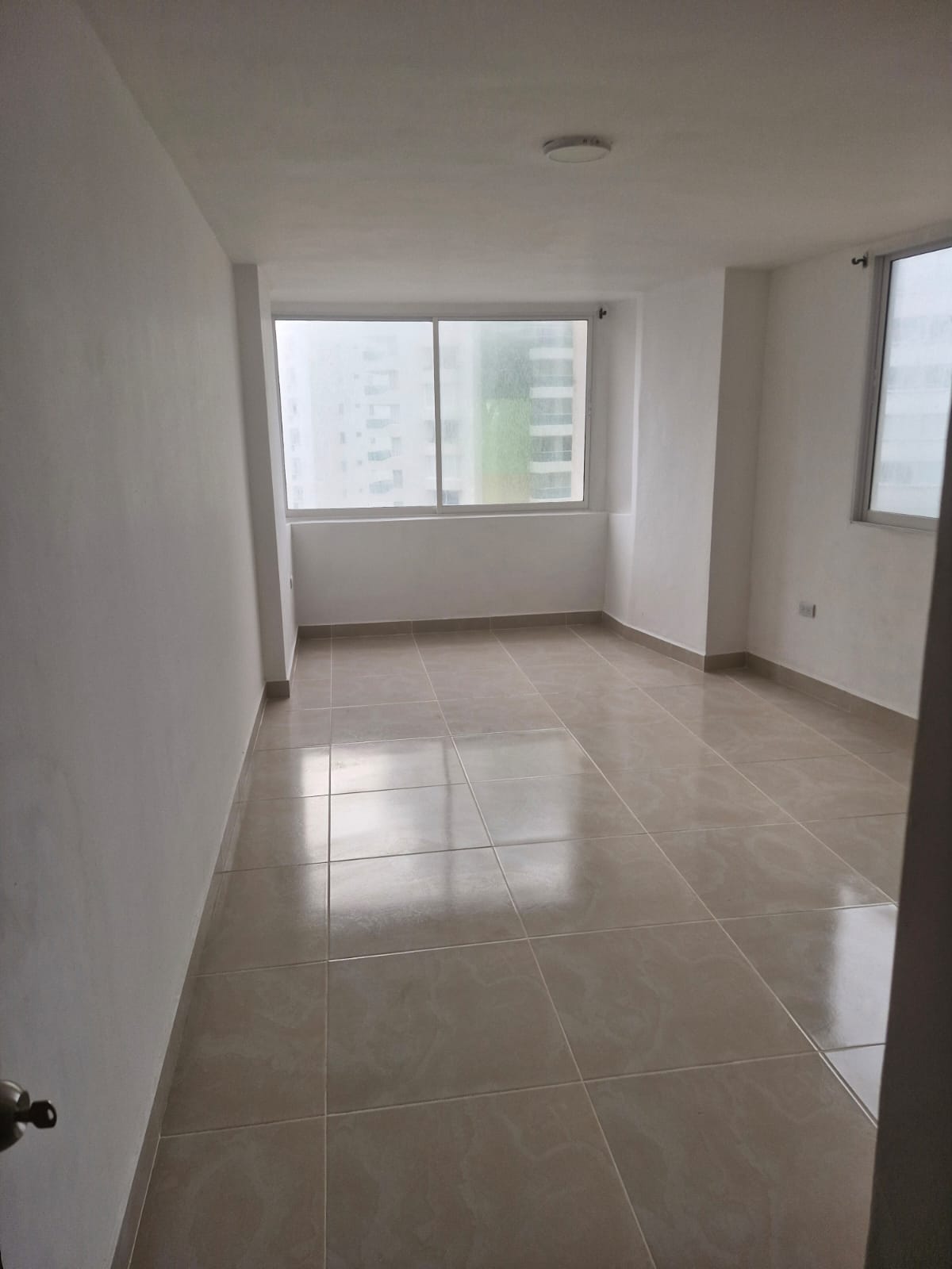 Apartamento 7-1C pasillo